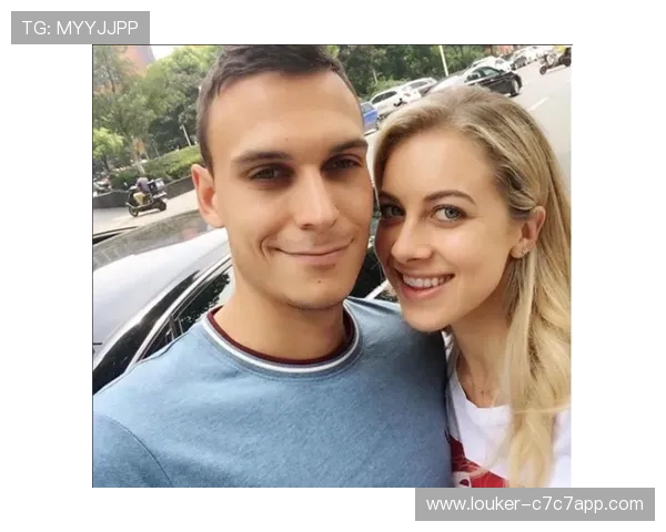 盘点那些足球巨星身边的美女老婆与他们的甜蜜爱情故事