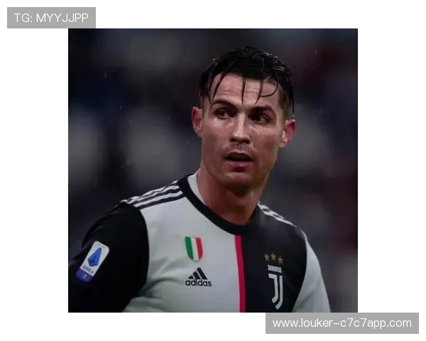 足球球星马赛克头像解析：从模糊到清晰揭示球员背后的故事与风采